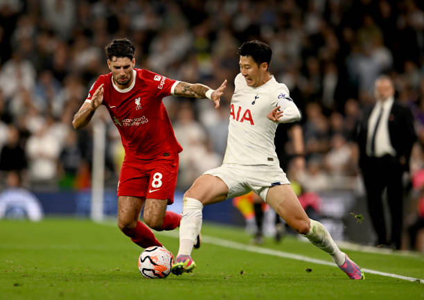 曼聯捱過「坦味」半小時　阿密特迪亞路贈愛華頓防守噩夢｜01球評.