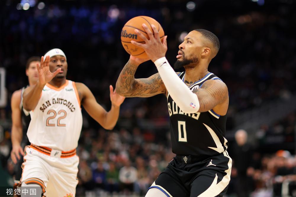 在典礼的最 在典礼的最