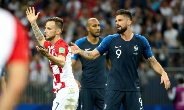 个赛季对碰 个赛季对碰