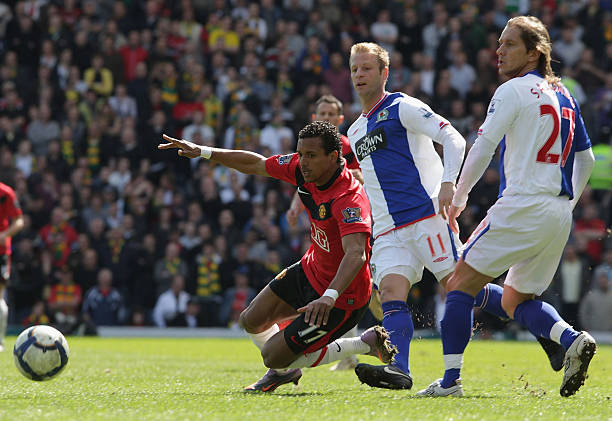 凭借坚实的 凭借坚实的